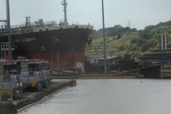 Las variaciones en las rutas marítimas, especialmente en el transporte de petróleo y gas, han favorecido el repunte.