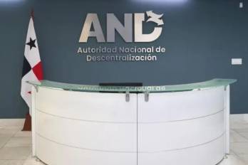 La reunión contó con la presencia de representantes de la Autoridad Nacional de Descentralización.