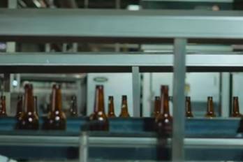 La empresa reafirmó su compromiso con Panamá, donde mantiene más de mil empleos activos.