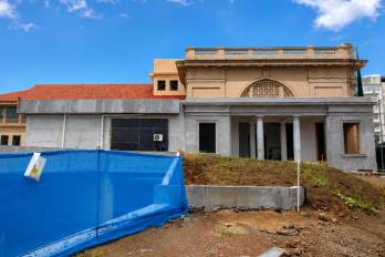 El secretario de Metas, José Ramón Icaza, acompañado por representantes del Ministerio de Cultura, recorrió las instalaciones para verificar el progreso de una de las obras culturales más importantes que se desarrollan actualmente en el país.