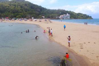 Los días 1 y 6 de noviembre los residentes de la isla han impedido la llegada de los barcos con pasajeros.
