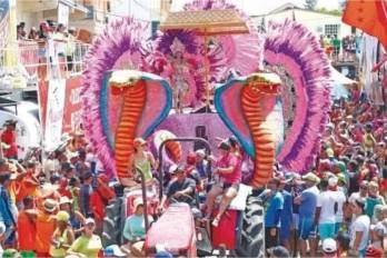 El alcalde también fue enfático al señalar que quienes prefieran los carnavales tradicionales podrán trasladarse sin problema al interior del país.