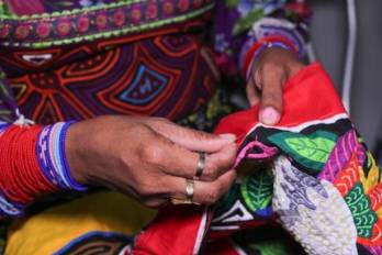 El trámite deberá realizarse directamente con el personal autorizado en los puntos habilitados.