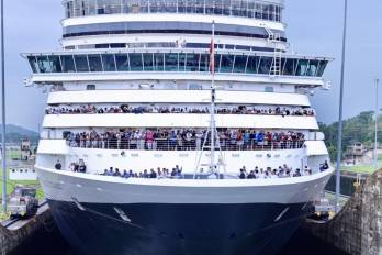 En la temporada de cruceros transitarán por la vía acuática las principales navieras, entre ellas, Norwegian Cruise Line, Carnival Cruise Line y Royal Caribbean Cruises.