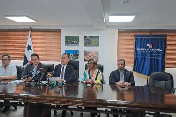 Conferencia de prensa del Mida en la que participaron Anapor, el Mici y el Minsa.