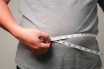 Es necesario que acuda a un especialista antes de someterse a dietas.