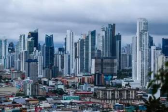 El decreto define el taxi de lujo (TL) como un vehículo de transporte selectivo con estándares superiores de comodidad.