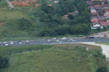 La ATTT registra masiva movilización vehicular hacia el interior en el inicio de las fiestas patrias