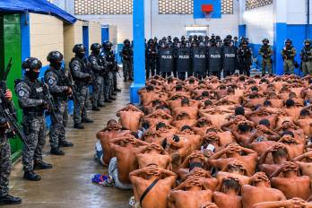 El Ministerio de Seguridad destacó que las acciones se ejecutan de manera coordinada y bajo estrictos protocolos de seguridad.