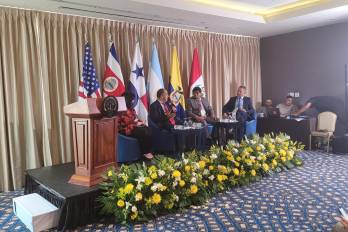 De izquierda a derecha, la fiscal Anticorrupción Ruth Morcillo, el fiscal Anticorrupción costarricense Ronald Segura y el fiscal Anticorrupción peruano Hernán Mendoza.