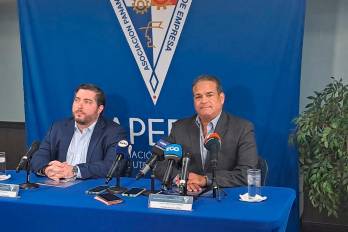 Otto Wolfschoon III, presidente de la Cade 2024 y el presidente de Apede, Juan Carlos Arosemena