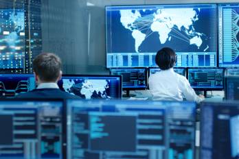 La inteligencia artificial y el análisis de datos transforman las capacidades de vigilancia y toma de decisiones de los gobiernos.