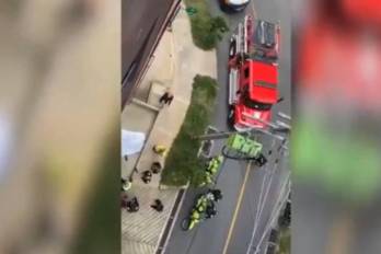 El alto oficial detalló que, durante un allanamiento en un sector acomodado de Sabaneta, Rojas ‘se lanzó al vacío desde un sexto piso’.