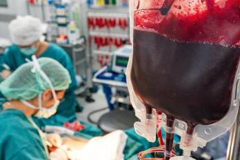 En el Complejo Hospitalario y la Ciudad de la Salud se realizan entre 20 y 25 cirugías diarias, con una necesidad aproximada de 40 unidades de sangre por día.