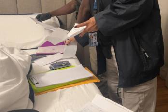 En Bavaro se ordenó la aprehensión de 11 personas, bienes y fondos relacionado a la investigación. Pero solo fueron aprehendidas 10 personas.