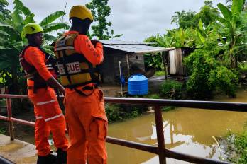 Personal del Sinaproc se mantiene en los distritos afectados por las lluvias en Bocas del Toro.