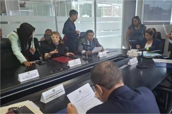 También añade a las funciones de la Junta Directiva ejercer supervisión directa, presencial y trimestral del funcionamiento de la entidad.