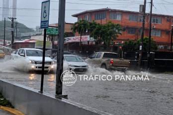 Lluvias provocan inundaciones en Río Abajo, Veranillo y otros sectores