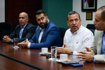 Durante el encuentro, el titular del MICI destacó la competitividad del régimen de zonas francas.