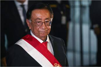 En su intervención, sostuvo que el conflicto bélico se habría originado, en parte, por el control que según dijo ejercían los judíos sobre los bancos y el comercio, lo que generó una inmediata ola de rechazo.