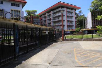 La Universidad de Panamá tomó medidas ante el congestionamiento vehicular.