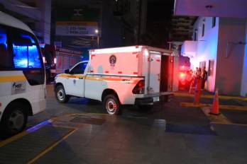 Al momento del desperfecto habían dos personas dentro del elevador.