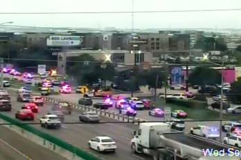 según reportes, la persona que abrió fuego contra funcionarios de ICE en Dallas, Texas, lo hizo desde el techo de la oficina de un abogado de inmigración cercano.