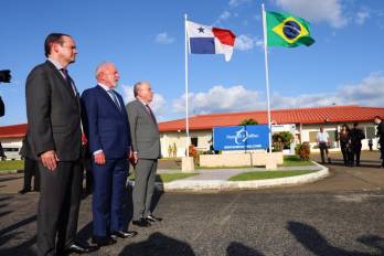 Lula da Silva fue recibido por el canciller Javier Martínez-Acha, en el aeropuerto de Panamá Pacifico.