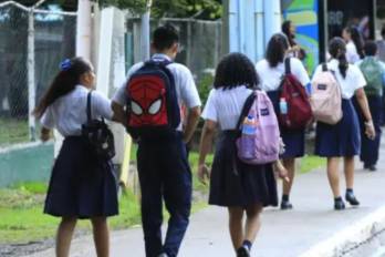 El Ministerio de Educación informó que el 99,5% de los centros escolares oficiales están preparados.