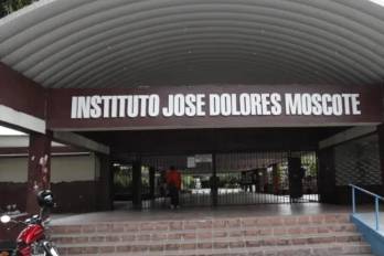 Al lugar acudieron unidades de la Policía de la Niñez y la Adolescencia.