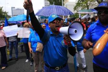 El proyecto de ley fue presentado por el diputado Jairo Salazar y reconocer el derecho a huelga en el sector educativo publico.