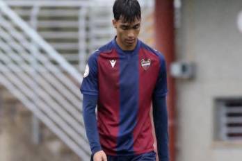 A sus 19 años, el zaguero ha ido ganando espacio de forma progresiva desde su incorporación al club español.