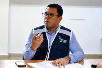 El nuevo defensor adjunto es licenciado en Derecho y Ciencias Políticas por la Universidad de Panamá.