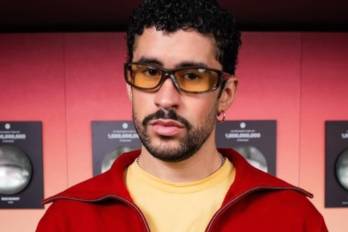 El impacto de “DTMF” no solo se mide en números. Mantenerse más de un año en la cima refleja el dominio de Bad Bunny en la industria musical y su conexión con el público global.