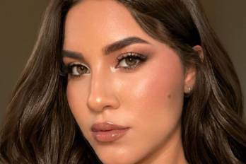 Amyra Moreno nació el 2 de marzo del año 2000, tiene 26 años y mide 1.68 metros.