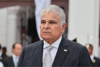 Además de Mulino los decretos están firmados por la minista de Gobierno, Dinoska Montalvo.