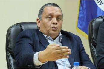La denuncia también pide que la ATTT informe sobre el salario y demás emolumentos que percibe o percibía el funcionario.