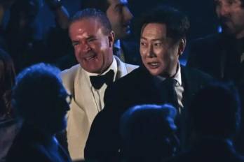 La Unidad de Inteligencia Financiera (UIF) ordenó el congelamiento de cuentas bancarias de Rocha Cantú (izq.) en México como medida preventiva derivada de la investigación.