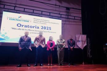 Concurso de oratoria del del Instituto de Estudios Interdisciplinarios (IEI) 2025 se desarrolló bajó el “Más allá de los muros: juventud que persevera y avanza”.
