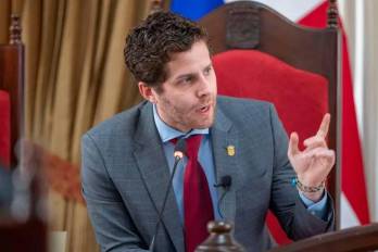 La defensa de Mizrachi asegura que el acuerdo que favorece a su donante de campaña, Towertrust y Towerbank, fue tomada por el Consejo Municipal, un organismo autónomo.