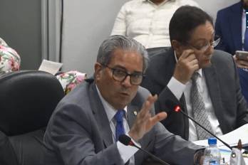 El titular de Salud, Fernando Boyd, señaló que el recorte obligaría a modificar los horarios de atención en los centros de salud.