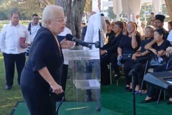 Familiares de las caídos del 20 de diciembre muestran sus molestías en el Jardín de Paz.