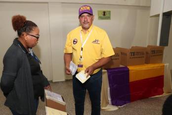 Un total de 1,374 convencionales estaban habilitados para emitir su voto en la Convención Nacional Extraordinaria.