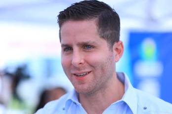 Mizrachi cuestionó a aquellas que, según dijo, no están haciendo un uso adecuado de los fondos asignados.