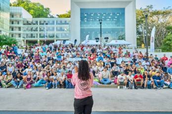 Desde exposiciones y talleres hasta festivales multitudinarios y celebraciones tradicionales.