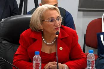 La ministra instó a las autoridades universitarias a adoptar acciones inmediatas para ‘garantizar la continuidad’.