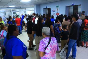 ‘Se produjo un pequeño conato en una de las áreas del primer piso. Inmediatamente se coordinó con nuestro departamento de desastres para sofocar el fuego’, dijo Chang.