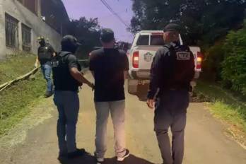 Las tres personas aprehendidas serán puestas a órdenes de un tribunal de garantías para la celebración de las audiencias correspondientes.