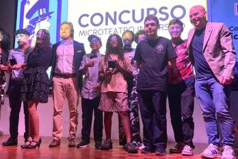 René Irigoyen y Roberto Hurtado fueron los encargados de entregar los reconocimientos a los jóvenes.