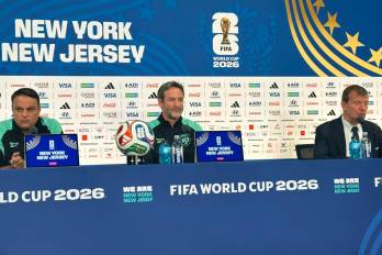 El entrenador de la selección de Panamá, Thomas Christiansen (c.).